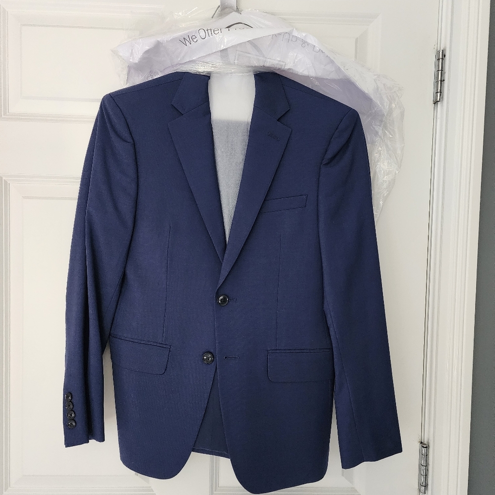 Men's Calvin Klein Dark Blue Slim Fit Suit - EUC Jacket 36S, pants 30x30.